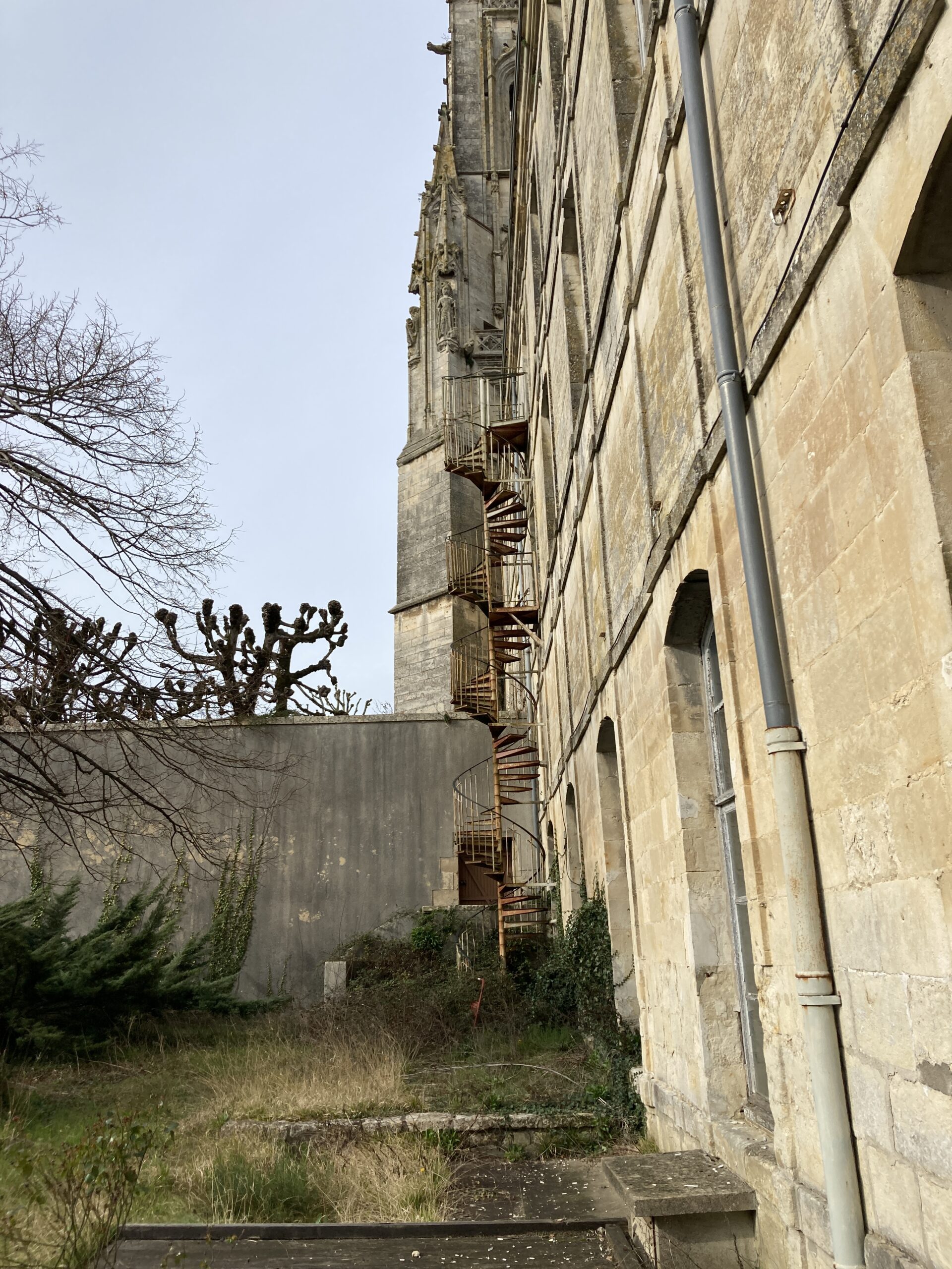 Vers la reconversion de l'abbaye de Saint-Maixent-l'École - Étude, jardin | Plateau Urbain