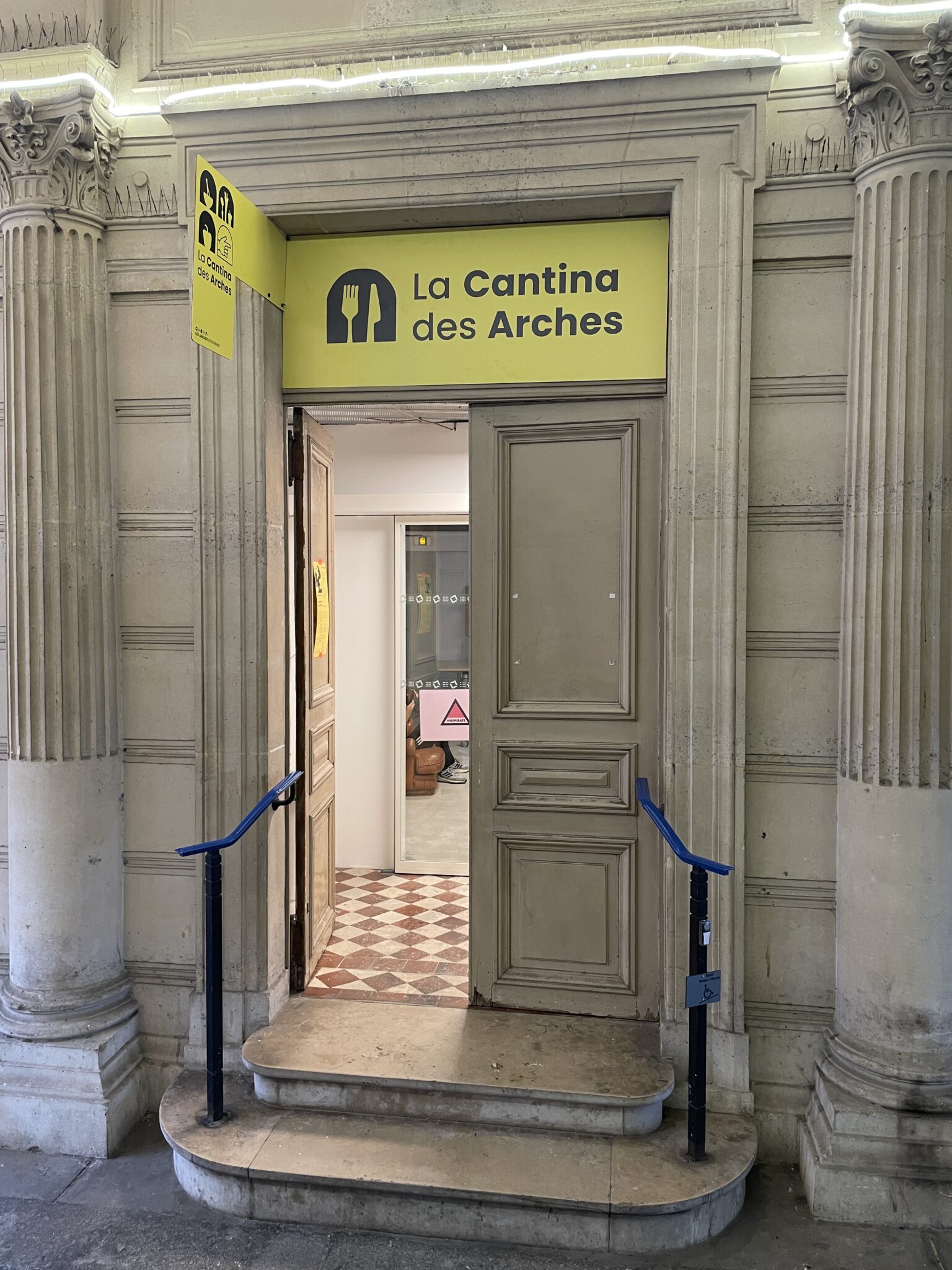 les arches citoyennes cantine café buvette solidaire tiers lieu plateau urbain